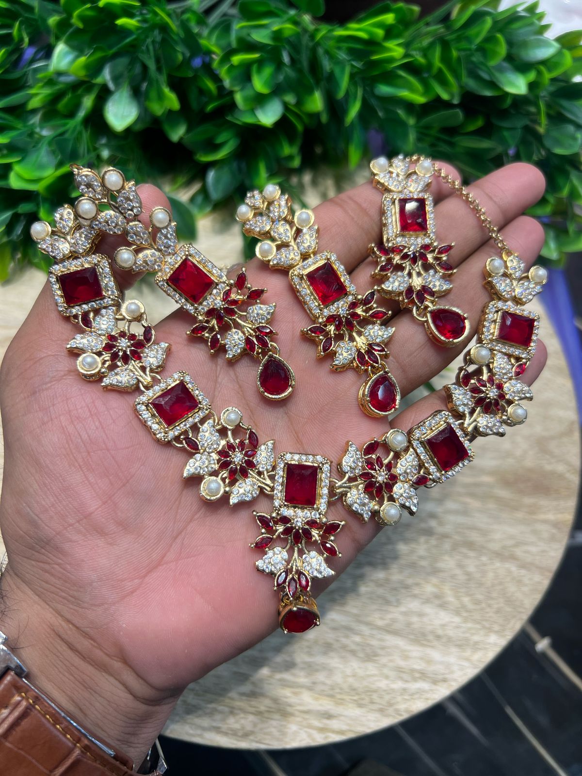 Antique Floral Zircon Necklace Set