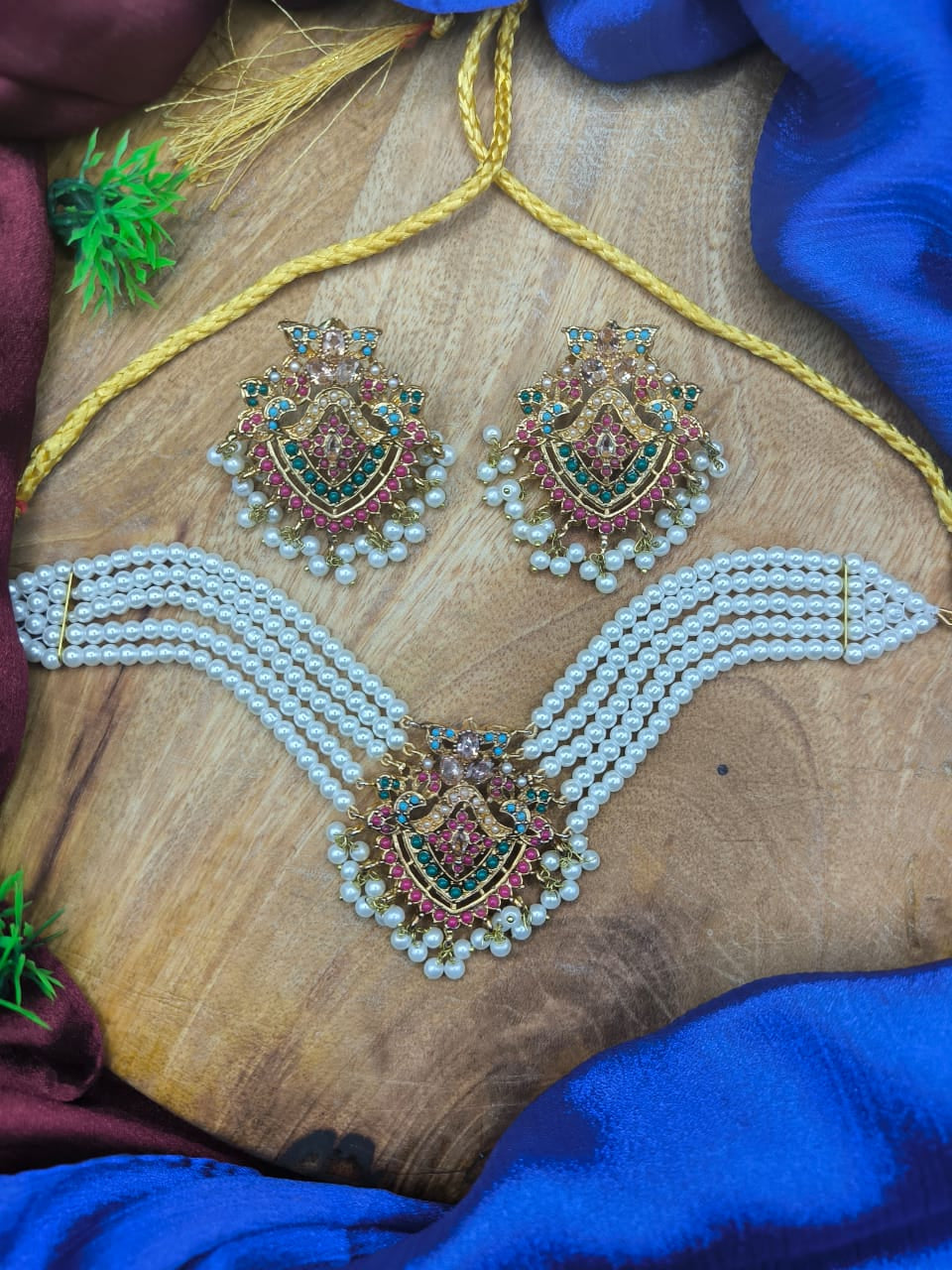 Antique Gold Plated Pearl Choker Set