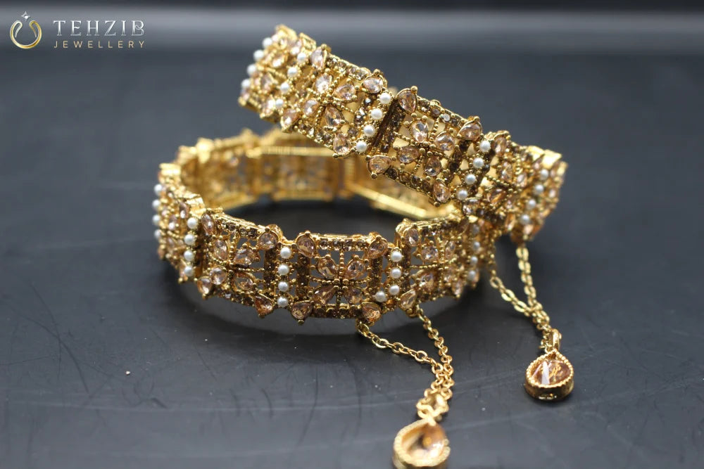 Adjustable Champagne Pearl Bangles