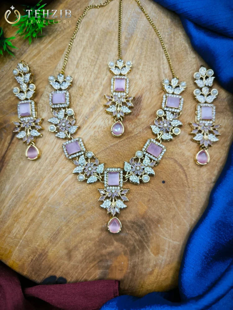 Antique Floral Zircon Necklace Set