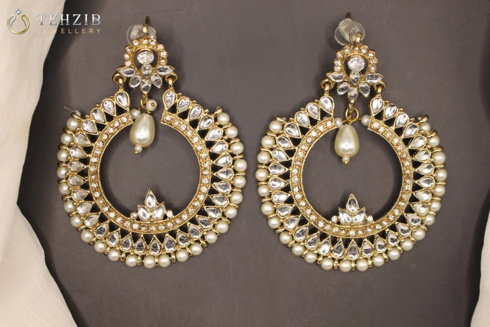Beautiful Kundan Madhubala Chandbali Earrings