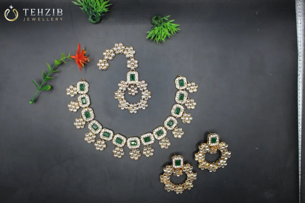 Beautiful Mah Parah Kundan Necklace set Earrings and Tika