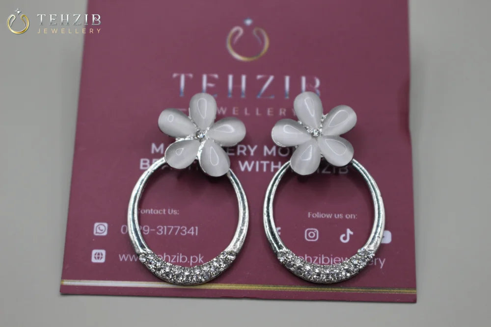 Beautiful Silver Flower Stud Earrings