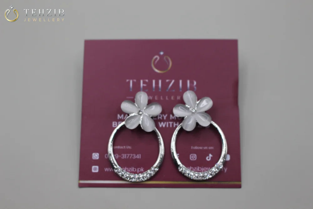 Beautiful Silver Flower Stud Earrings