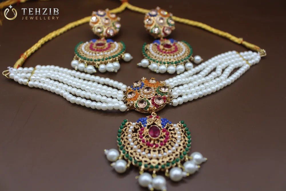 Elegant Armeena Nauratan Choker Set
