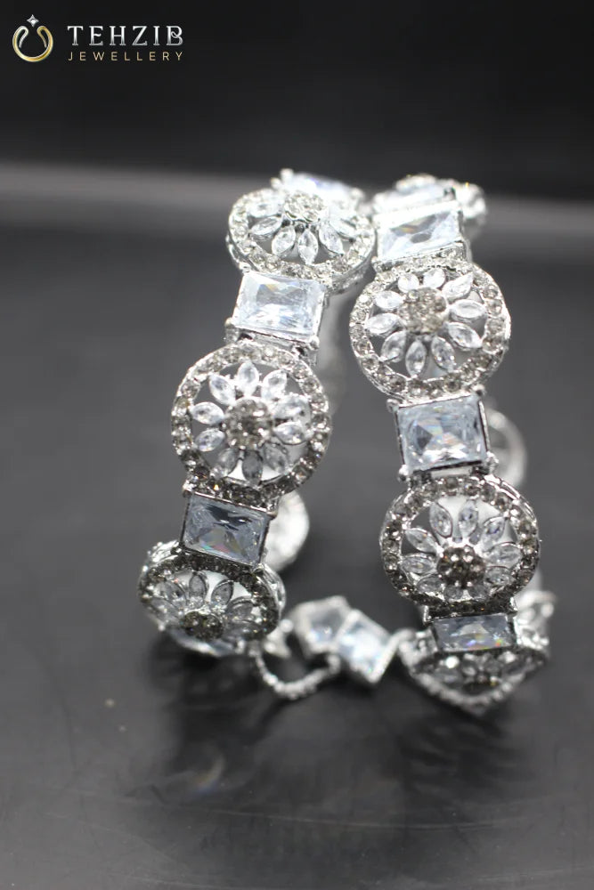 Elegant Openable Silver Bangles
