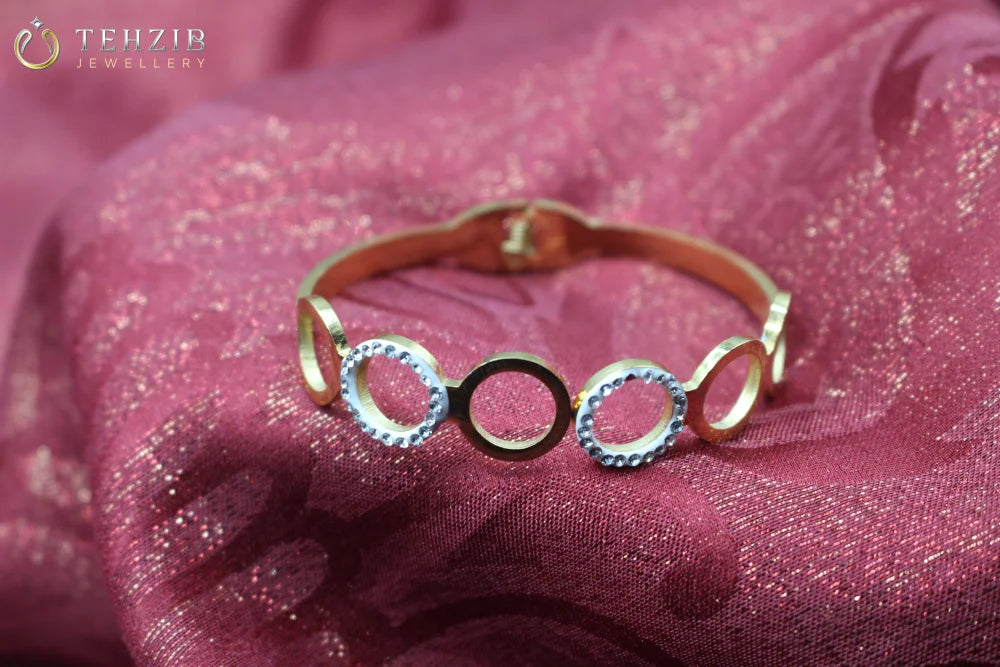 Kinza Oval Chain Stunning Kara Bracelet