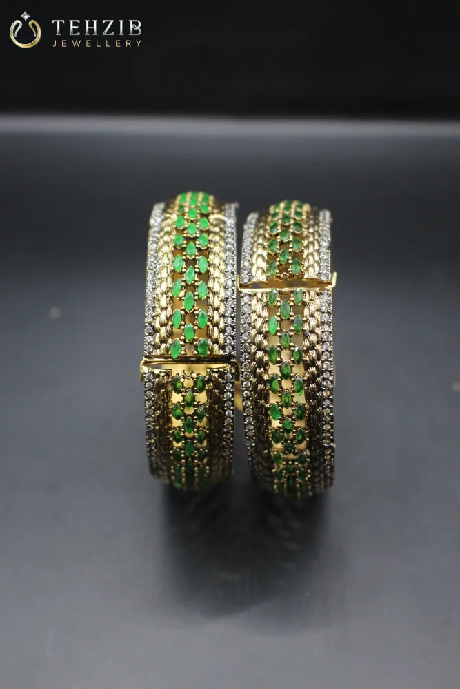 Premium Emerald Adjustable Bangle