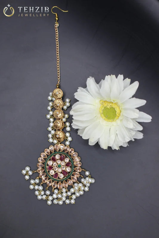 Konain Multicolor Kundan Tikka