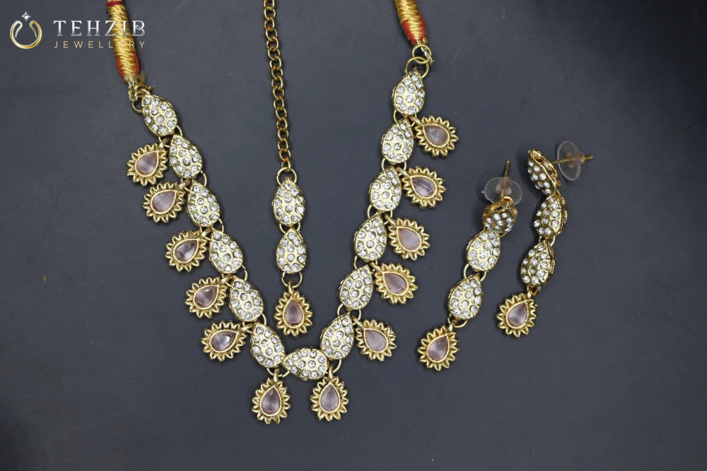Zircon Flora Elegant Necklace Set