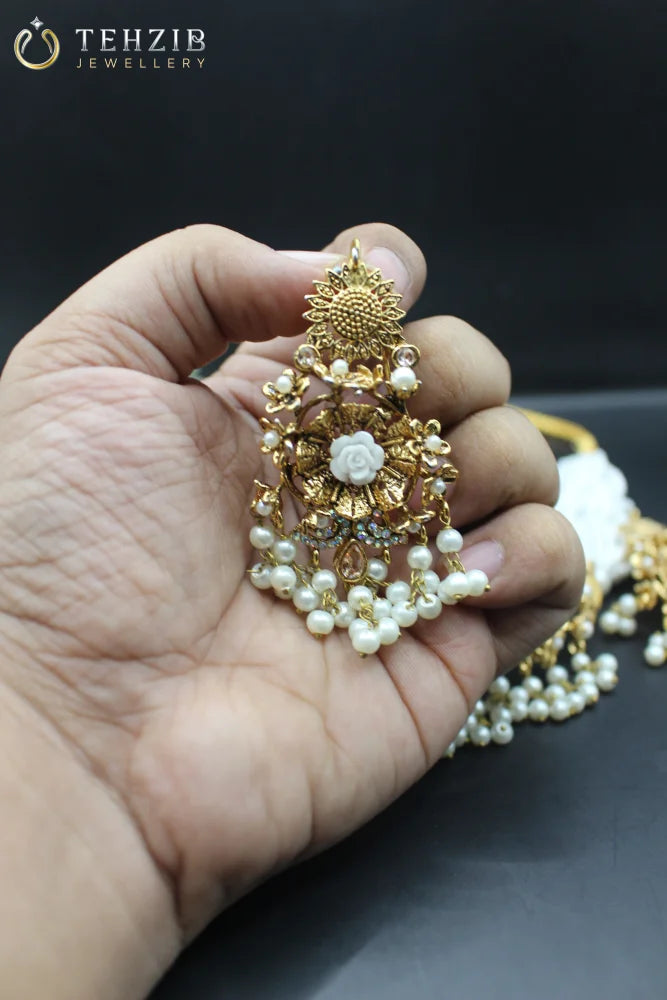 Premium Turkish Style Hand Crafted Choker with Earrings