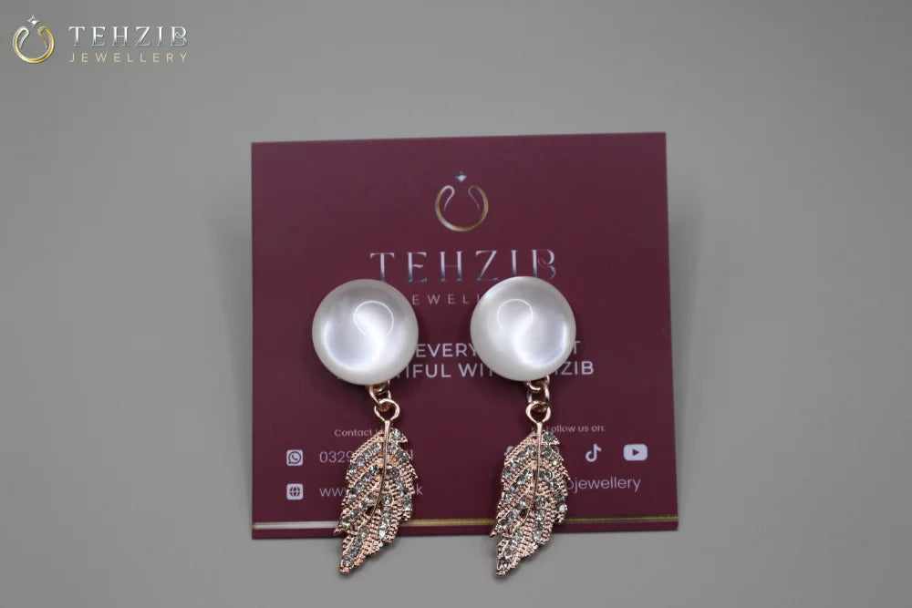 Rhinestone Stylish Leaf Drop Earrings