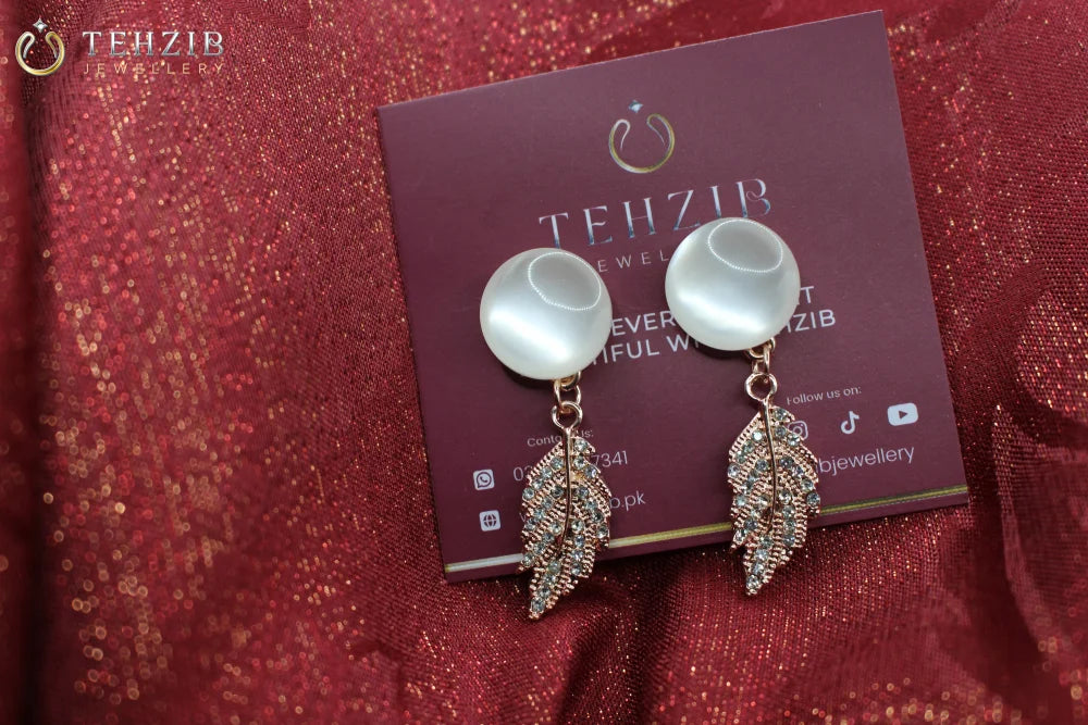 Rhinestone Stylish Leaf Drop Earrings