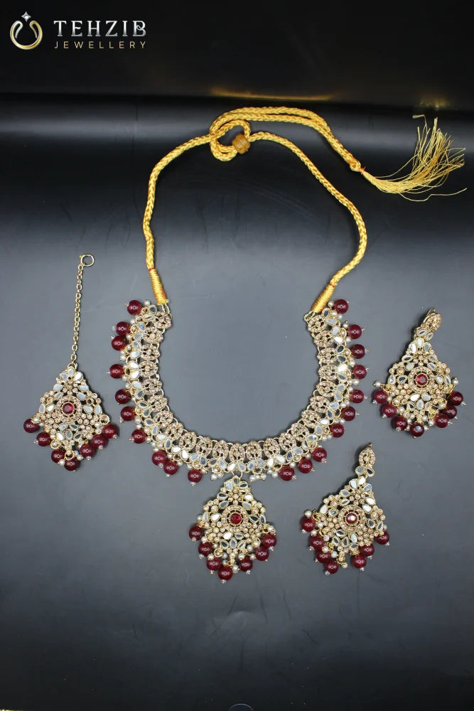 Royal Touch Kundan Flexible Neck Piece