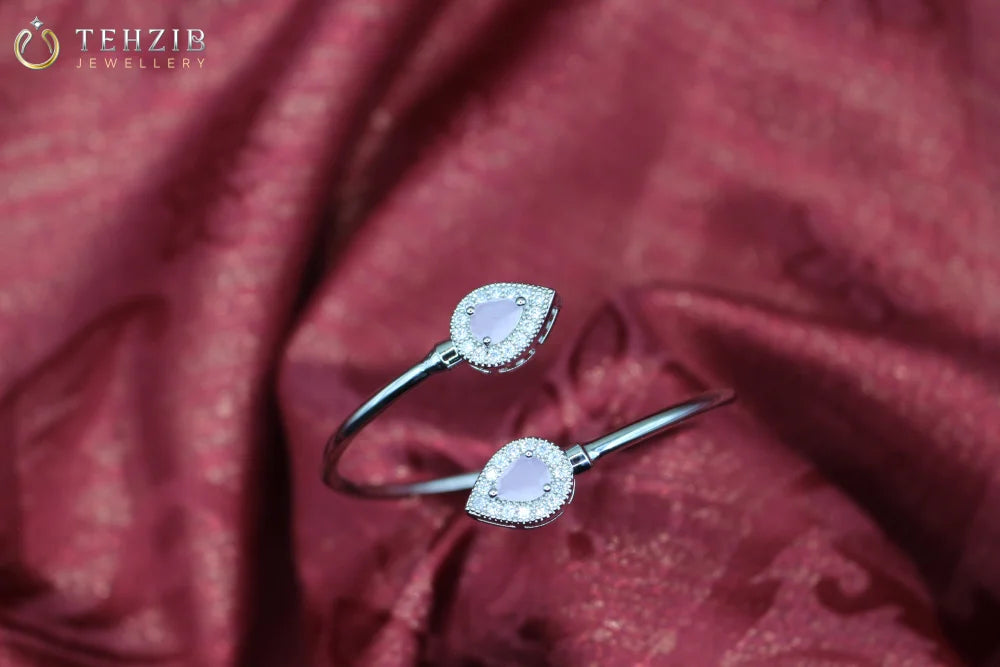 Stunning Leaf Zircon Kara Bracelet