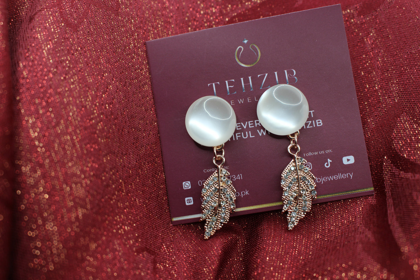 Rhinestone Stylish Leaf Drop Earrings