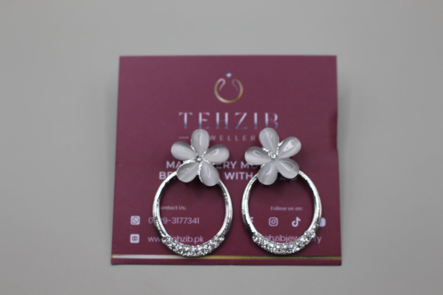 Beautiful Silver Flower Stud Earrings  