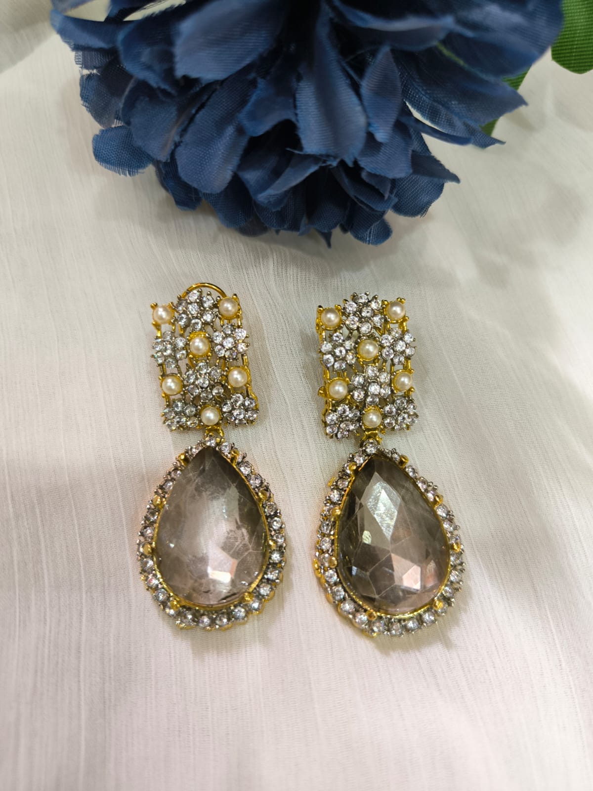 Beautiful Crystal Zircon Earrings 