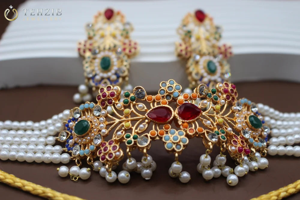 Antique Trendy Nauratan Choker Set 