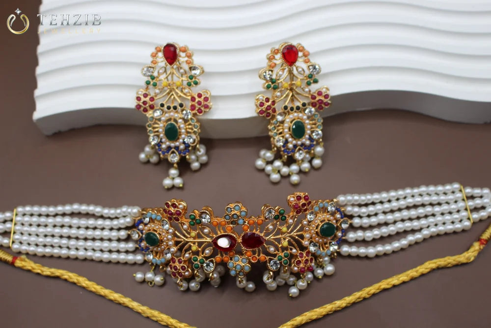 Antique Trendy Nauratan Choker Set 