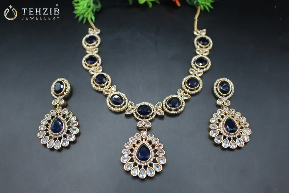 Beautiful Amirah Zircon Necklace Set