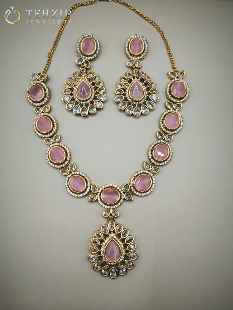 Beautiful Amirah Zircon Necklace Set Pink