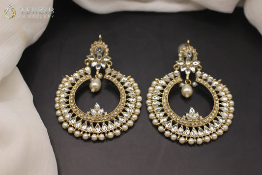 Beautiful Kundan Madhubala Chandbali Earrings