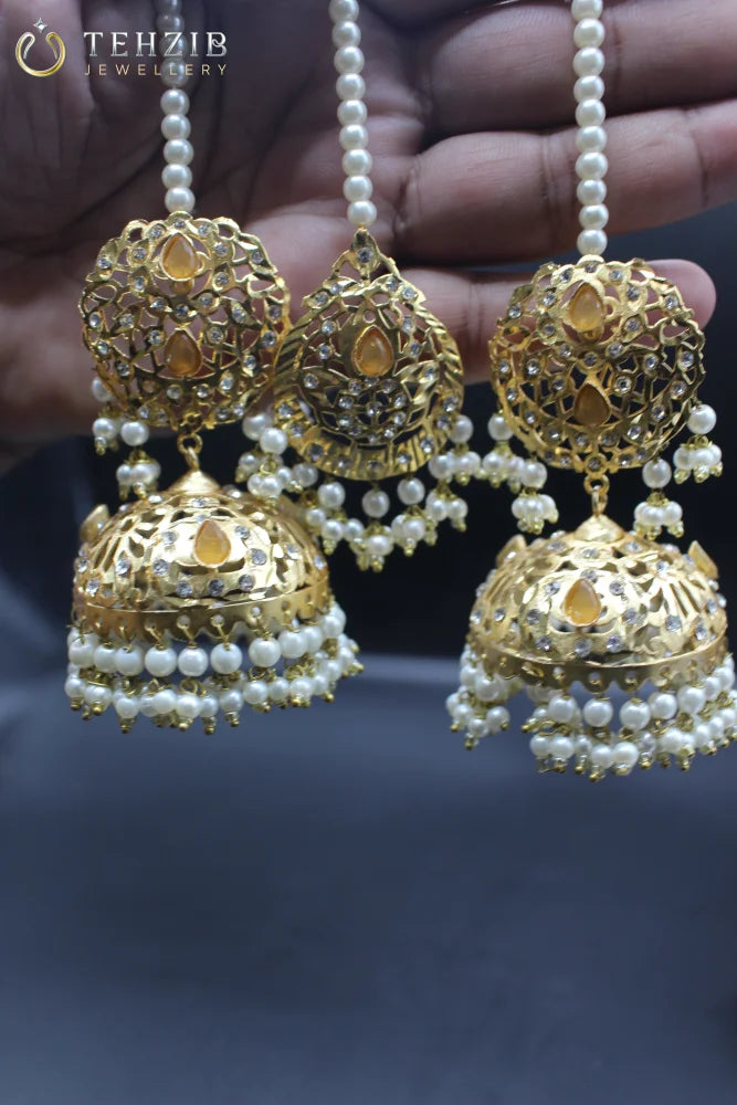 Hyderabadi Jhumka With Tikka