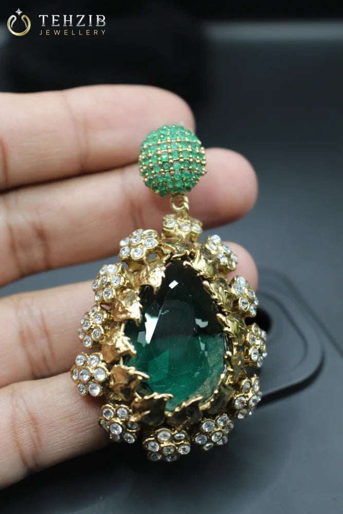 Emerald Green Earring