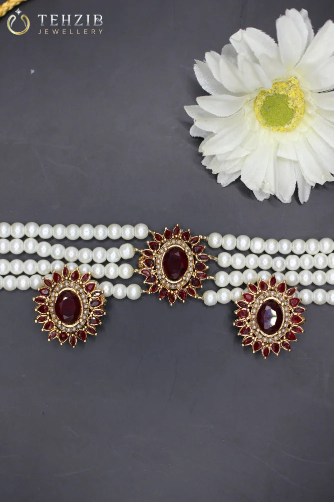 Elegant Bali's Chocker With Studs