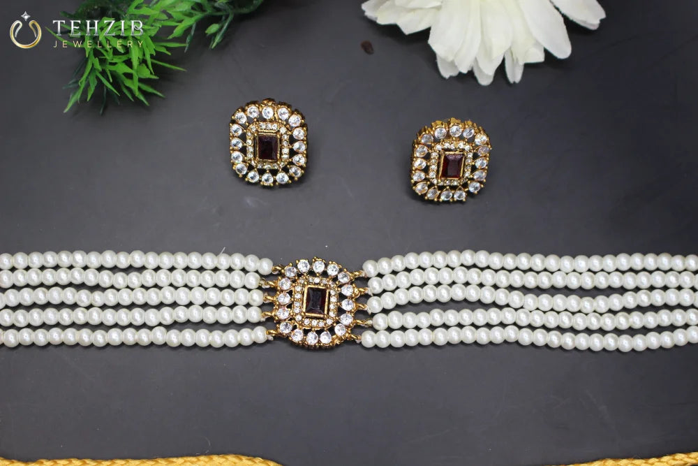 Elegant Hand Crafted Lite Zirca Chocker Set