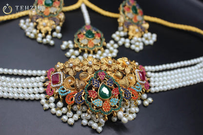 Turkish Nauratan Choker with Earrings and Tikka