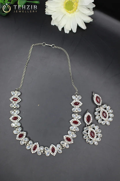 Elegant Design with Kundan and Zircon Necklace Set